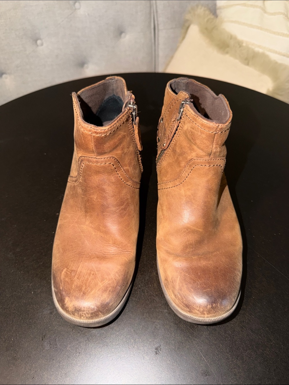 Teva Brown Leather Chukka Boots - Side Zip. Sz 9